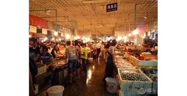 三亞一海產(chǎn)品攤位銷(xiāo)售的黃骨魚(yú)、黑魚(yú)檢出違禁物 攤主被罰一萬(wàn)元